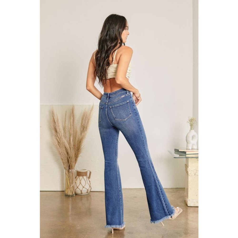 NEW KanCan Ashton Super High Rise Front Yoke Bell Bottom Flare Jeans Medium Wash - Picture 11 of 12